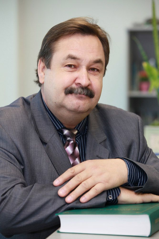 Ләбиб Лерон: Мөслим